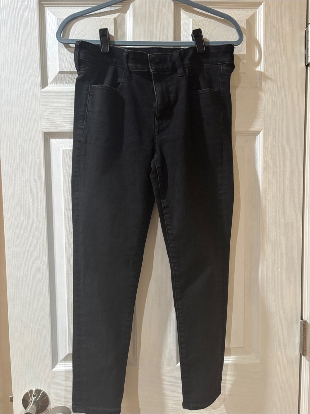 American Eagle Black Women's High-Rise Slim Capri Jeans